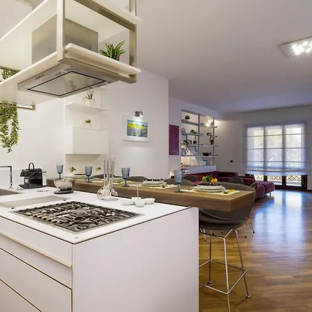 Fram Luxury - Saponaro 12e * Lecce